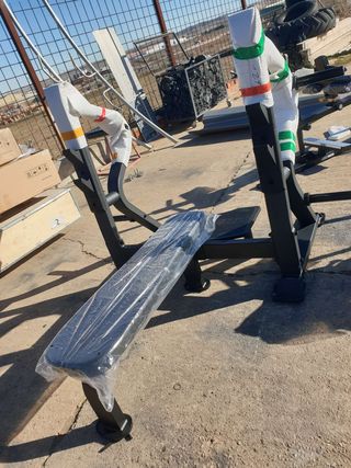 MATERIAL DEPORTIVO GIMNASIO