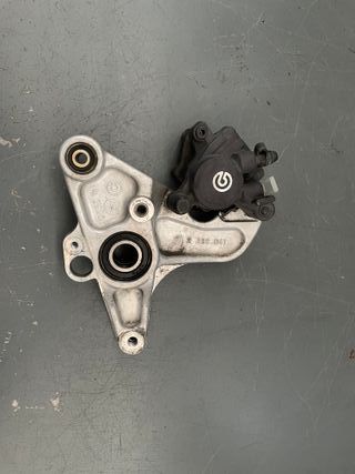 PINZA DE FRENO TRASERA BMW C1