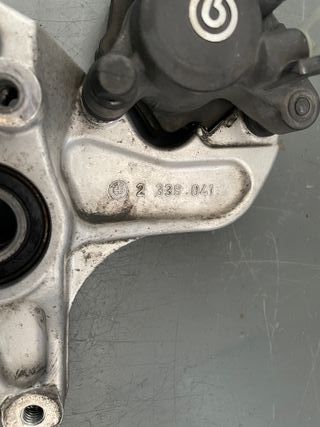 PINZA DE FRENO TRASERA BMW C1