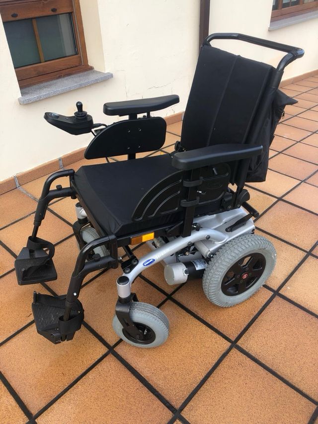 Silla de ruedas con motor
