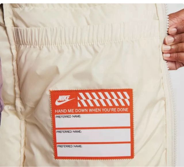Cazadora NIKE SIN ESTRENAR 8/10 unisex