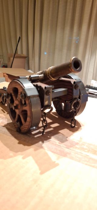 Cannoni decorativi, (due)