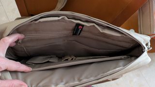 Maletín portatil beig