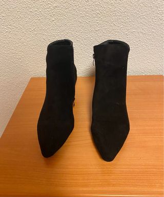 Botines negro ante 
