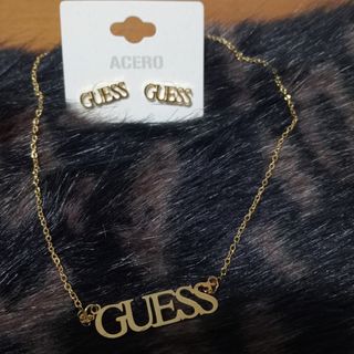 Conjunto pendientes u collar