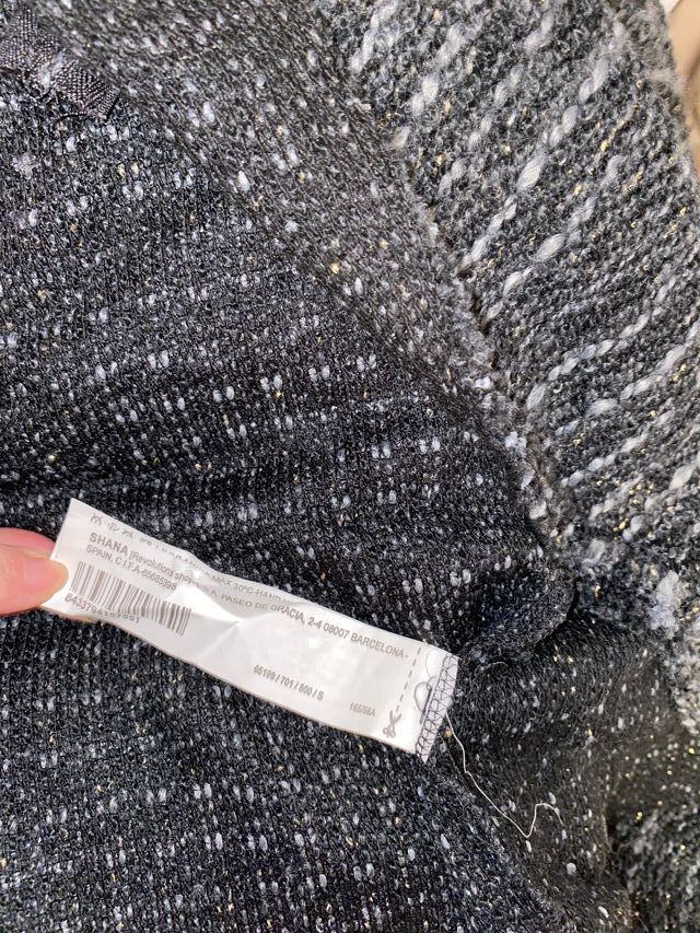 Chaqueta de mujer tweed , estilo old money . Nueva