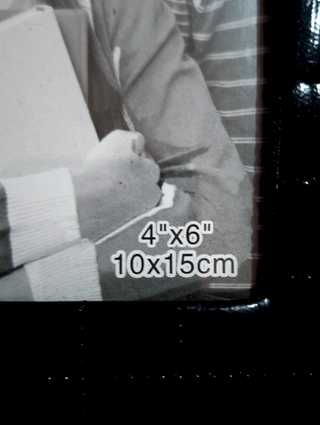 Cornice foto nera trapuntata nuova mai usata