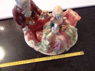 Statuetta dama e gentiluomo.