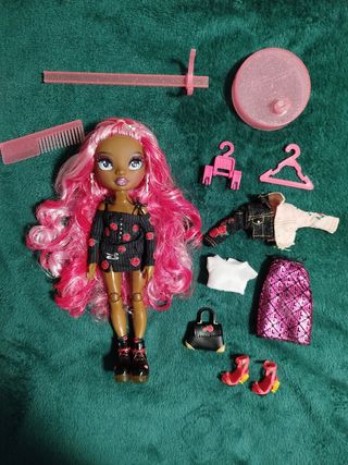 Rainbow High. Daría Roselyn serie 3