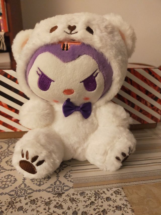 Kuromi-oso peluche blanco