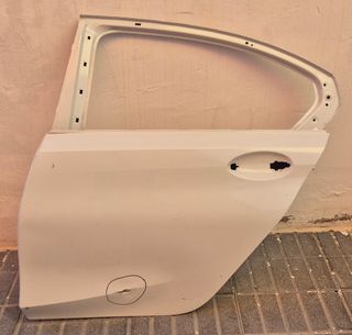 VENDO PUERTA TRASERA BMW SERIE 3 G20