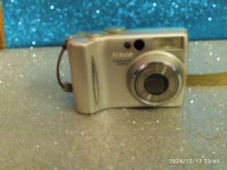 Cámara Nikon Coolpix 4200 para piezas