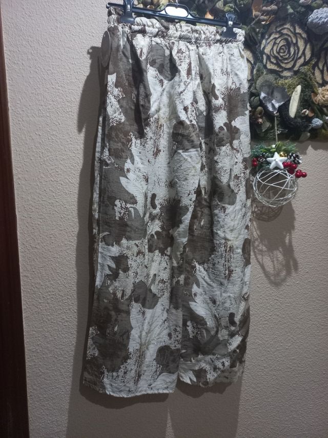 Pantalón estampado ancho