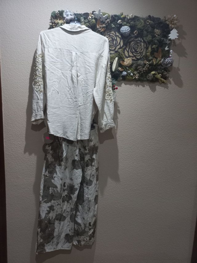 Pantalón estampado ancho