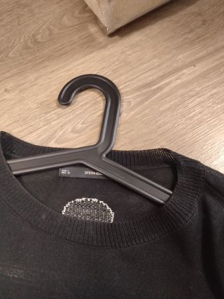 Jersey negro topos blancos 