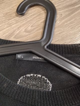 Jersey negro topos blancos 