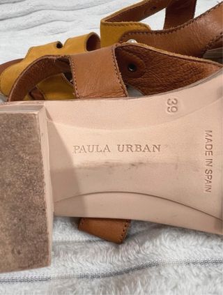 Sandalias amarillas Paula Urban
