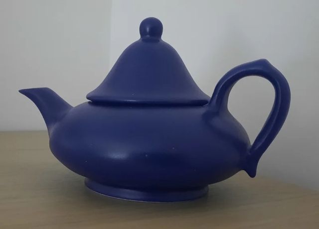 Tetera azul marroquí