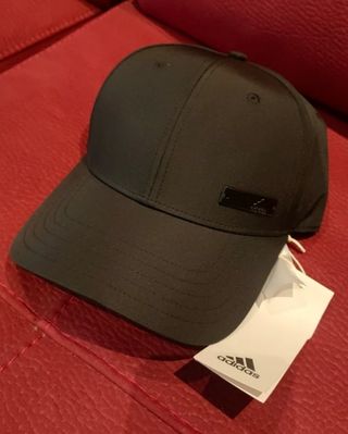 Gorra Adidas nueva y original 