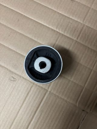 Silentblock brazo suspension Audi 8K0407183G