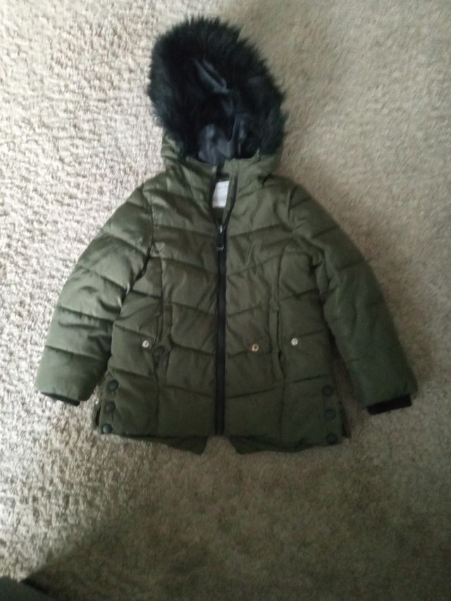 Abrigo verde 4/5 años