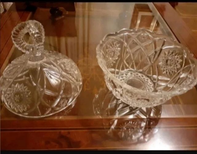 Scatola per caramelle in vetro intagliato