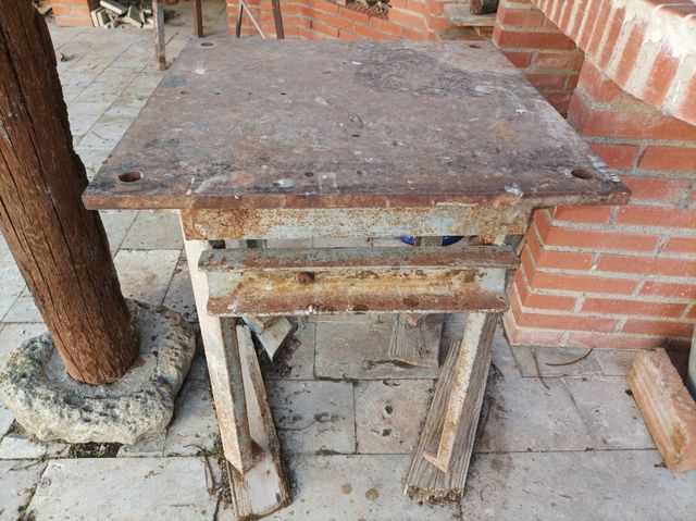 Mesa de hierro para taller