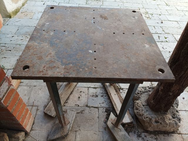 Mesa de hierro para taller
