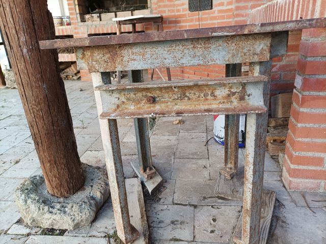 Mesa de hierro para taller