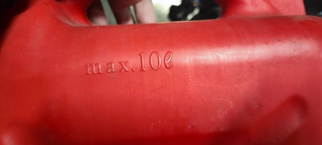 Bottiglia Windplast da 10 litri.