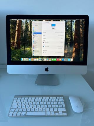 iMac 21.5" i5 macOS 15 Sequoia ACTUALIZADO