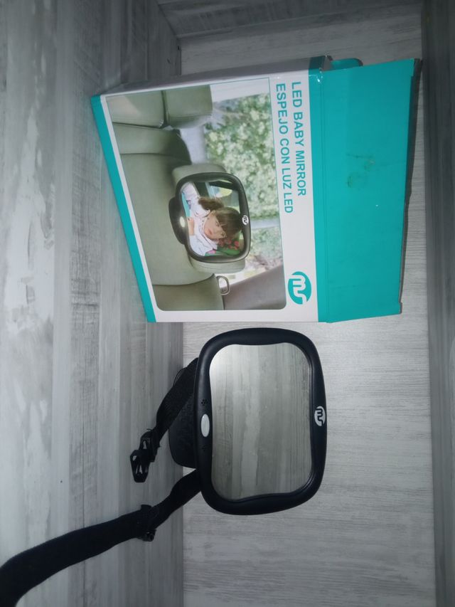 Espejo para vigilar al bebe en el