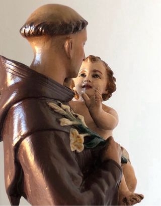 Escultura San Antonio de Padua.