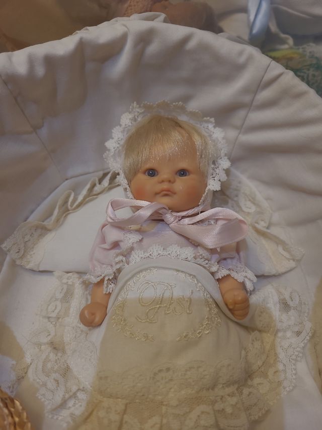 Muñeca  tienda Así