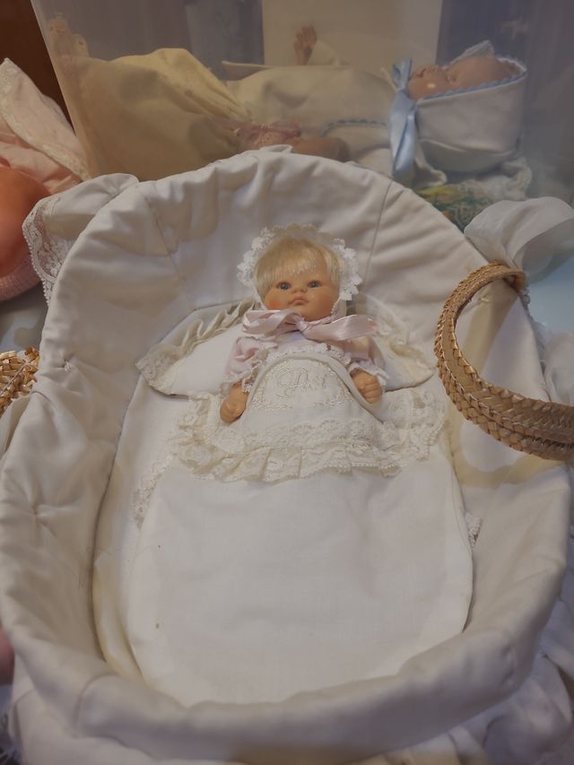 Muñeca  tienda Así