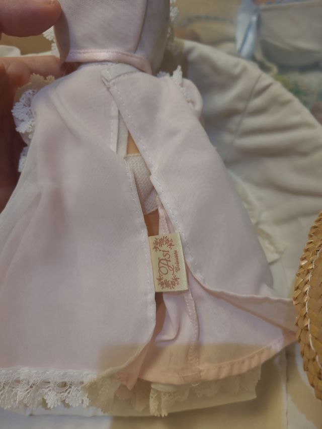 Muñeca  tienda Así