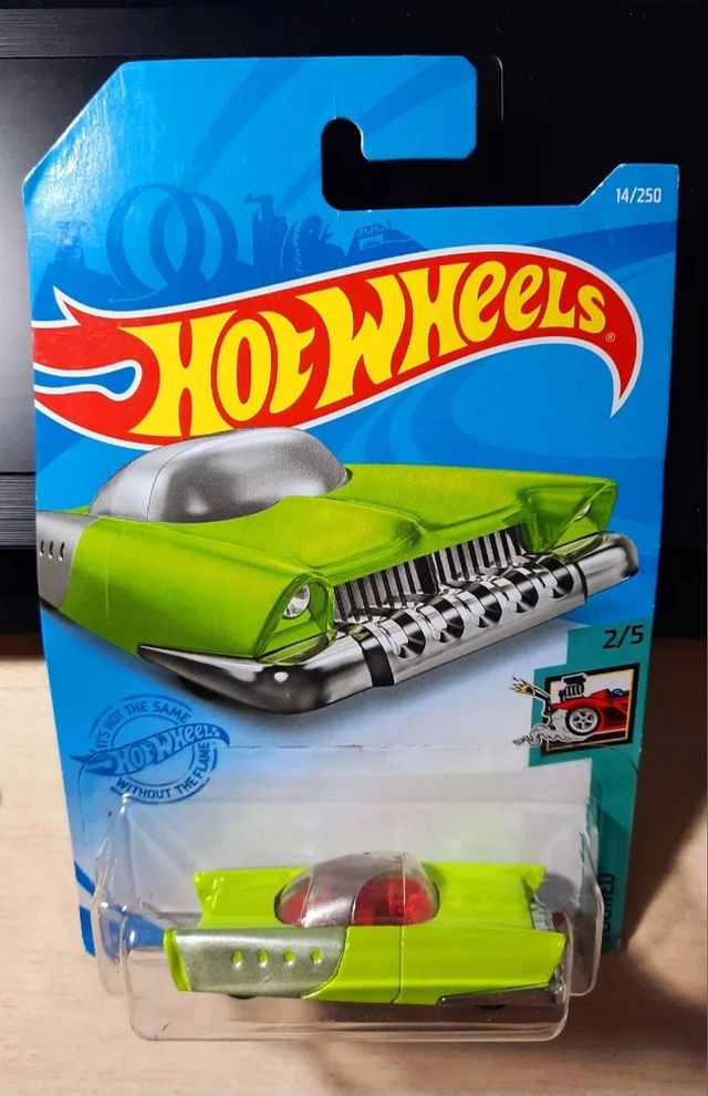Hot Wheels 2021 Mattel Dream Mobile