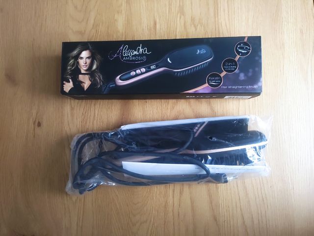 Cepillo alisador "Alessandra Ambrosio"