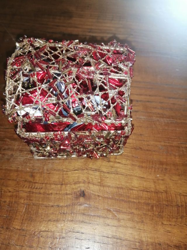 Orecchini hand made in scatola brillantinata