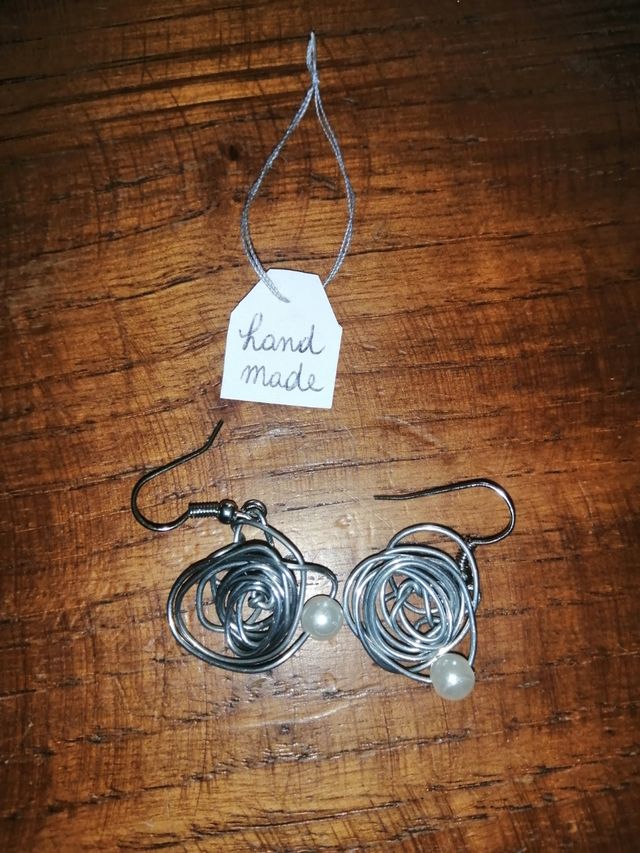 Orecchini hand made in scatola brillantinata