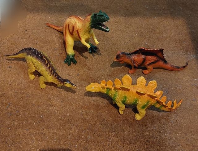 Dinosaurios por unidad