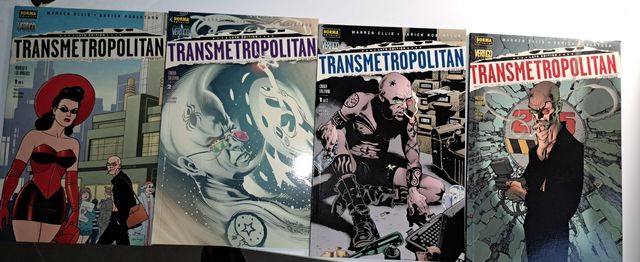 Transmetropolitan comic Warren Ellis y Robertson