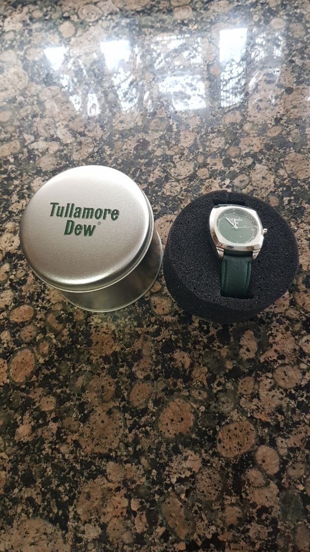 Reloj publicidad de Tullamore Dew