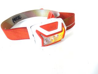 LINTERNA FRONTAL PETZL ACTICK CORE 71050