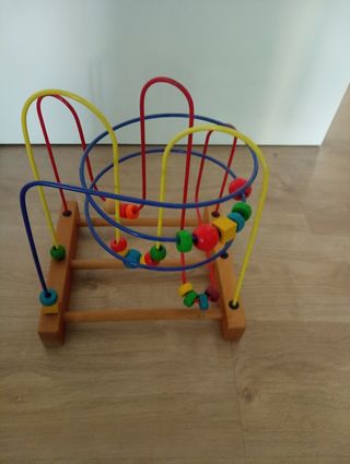 juego didáctico estimula la mente niño a