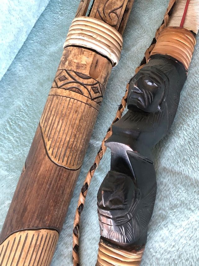 Arco con flechas decorativo