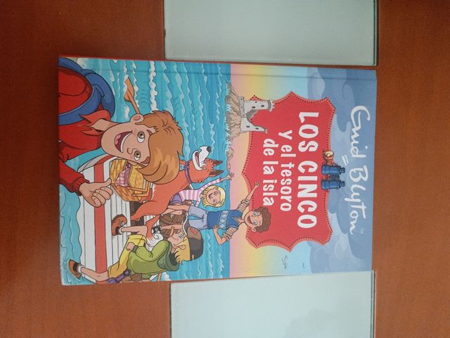 libro .Los Cinco y el tesoro de la isla