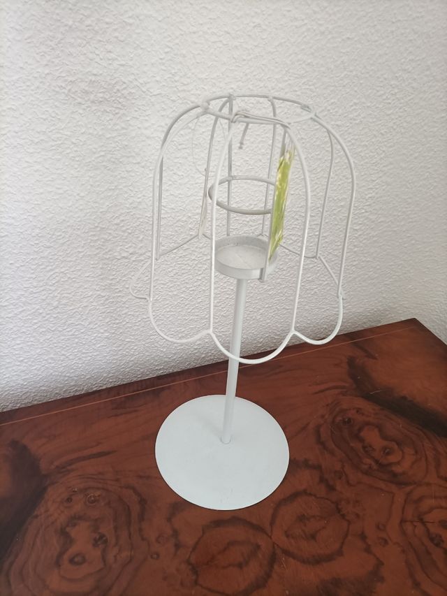 Porta velas con forma de lámpara