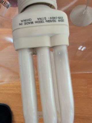 Lampadario trasparente con lampadina 20W
