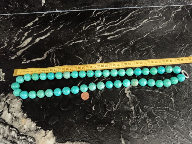 Collar de turquesas naturales